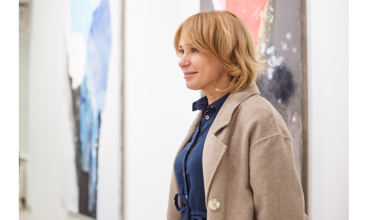 Марина Полякова. Десять років «Білого Світу» : нотатки до історії виставкового простору
